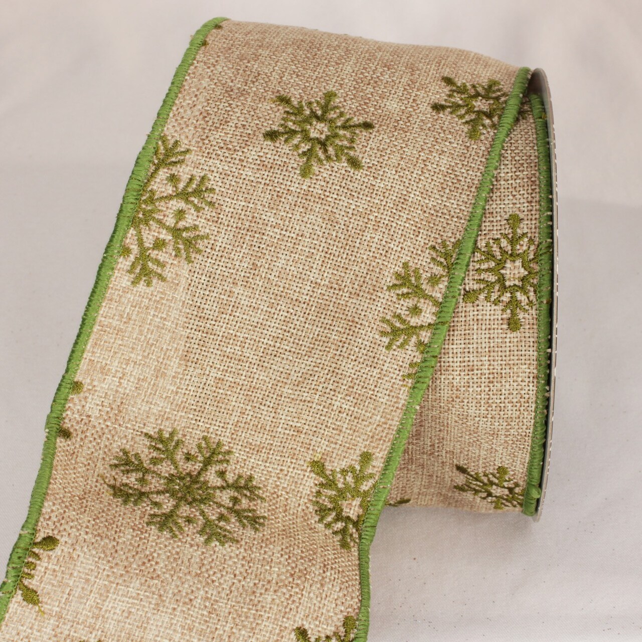 The Ribbon People Natural Green and Beige Burlap Snowflake Wired Craft Ribbon 4" x 10 Yards